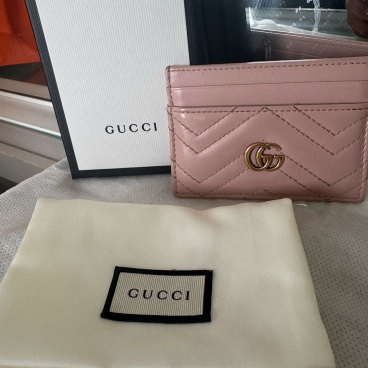 GUCCI Card Holder wirh Brand BOX