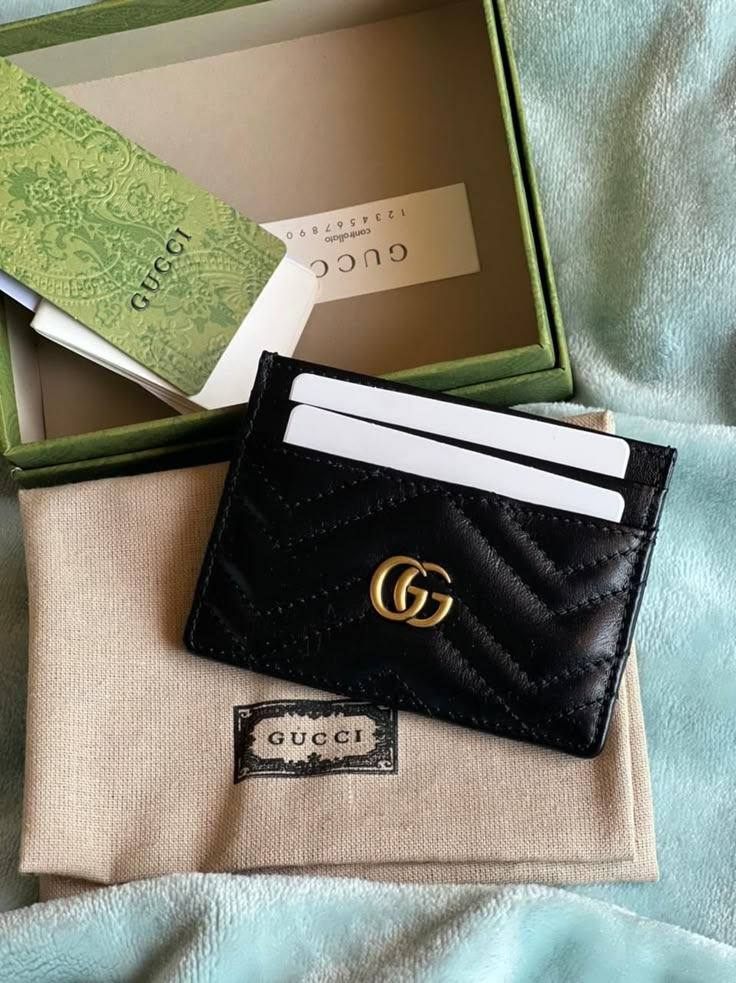 GUCCI Card Holder wirh Brand BOX